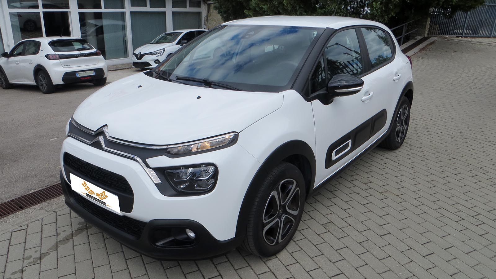 Citroen C3 1.5 BlueHDi Profi Feel S&S KITŰNŐ ÁLLAPOT-NAVI-RADAR-GARANTÁLT KM.-3%THM-